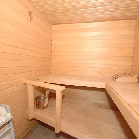 Sleeps 6 Pool Air Con Wifi 昂蒂布