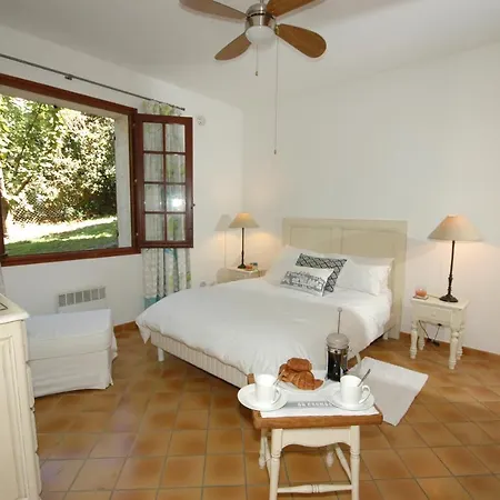 别墅 Sleeps 6 Pool Air Con Wifi *