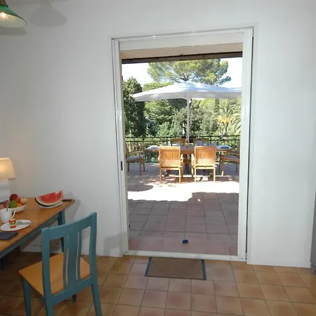 Sleeps 6 Pool Air Con Wifi Villa